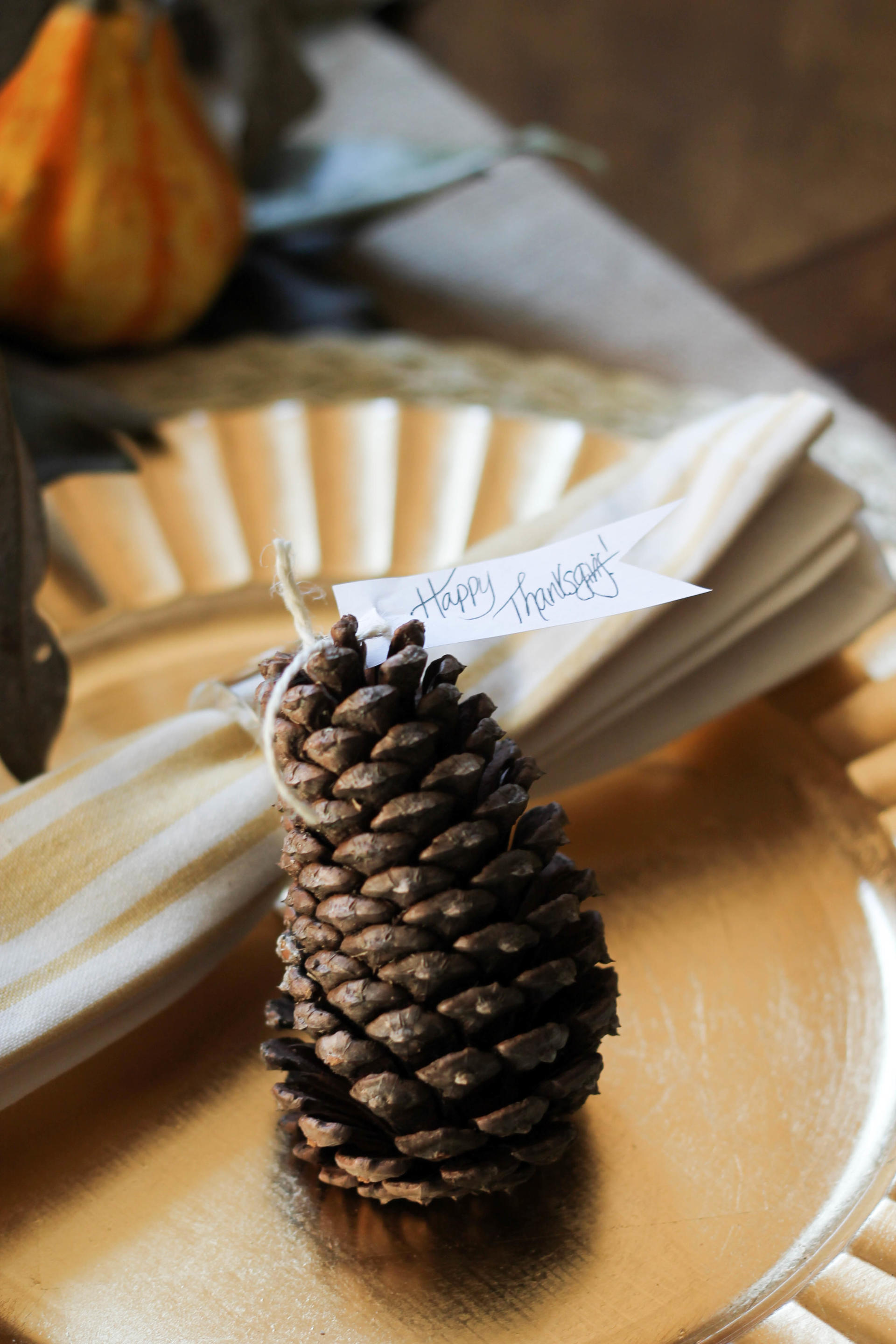 Easy Thanksgiving Tablescape