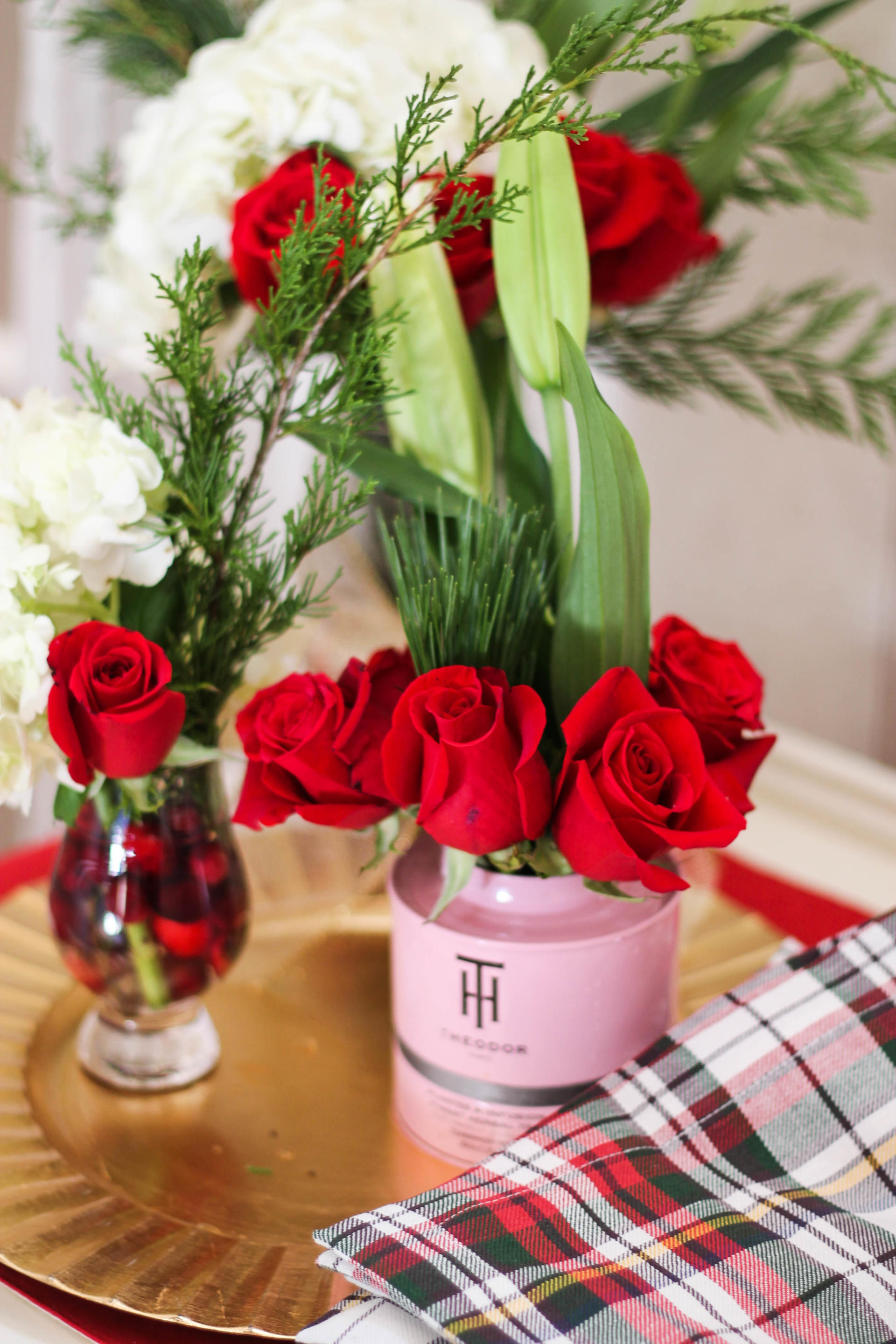 Christmas Flowers by New York style blogger Style Waltz