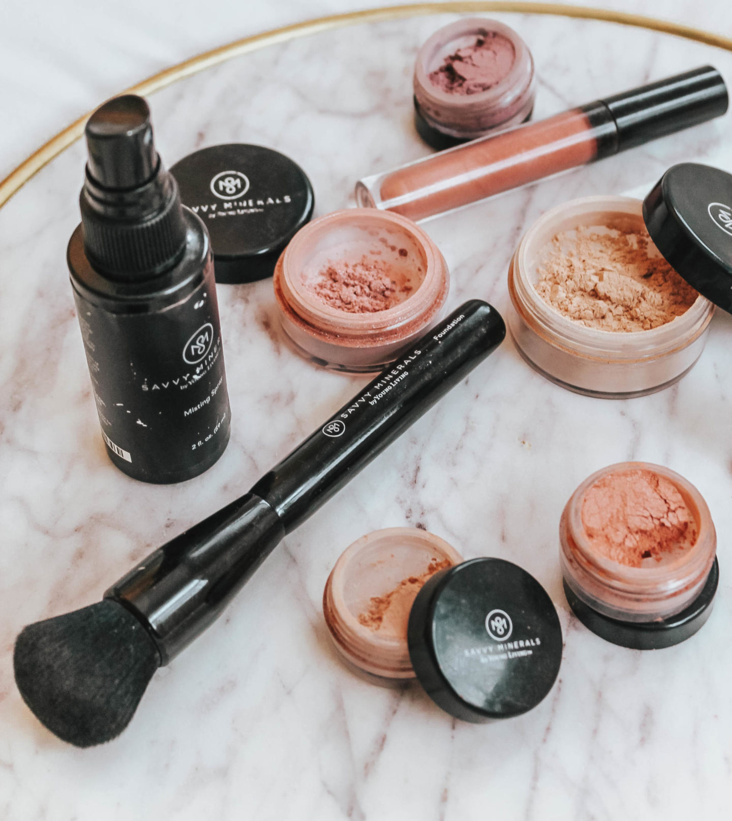 Savvy Mineral Makeup
Clean Beauty